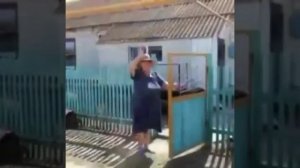 Бабушка радуется ,внуки уехали....