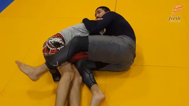 Грэпплинг - Эсен Есенов - Удушающий “Рука-Шея” смотреть онлайн