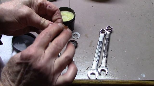 Silca or Vintage Pump Repair: Replacing the leather gasket смотреть онлайн