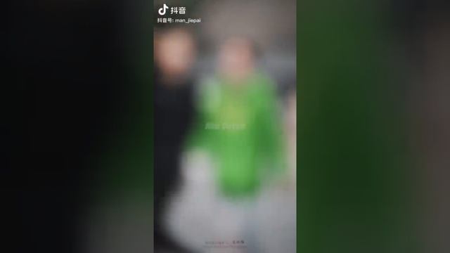 ( Tik Tok ) Когда китайский тиктокер по улице ходит смотреть онлайн