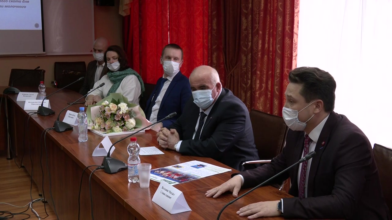 Сегодня губернатор Сергей Ситников поздравил костромских молодых ученых