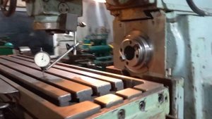 станок фрезерний 6р82ш, по геометрії ідеал.