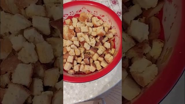 Девочки, хотела сделать сегодня разгрузочный день! Погрызть сухарики из батона и сладких булочек! смотреть онлайн