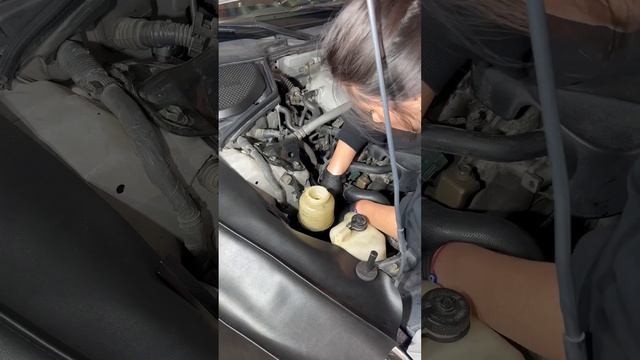 Quick 350Z power steering hose replacement✔️ смотреть онлайн