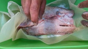 Сом холодного копчения рецепт. Балык из сома. Вкусняшка к пиву!