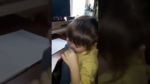 когда дочь не хочет делать уроки!!!