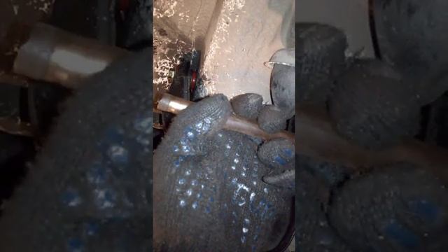 как выбить болт верхнего рычага на (классике) ваз 2107 смотреть онлайн