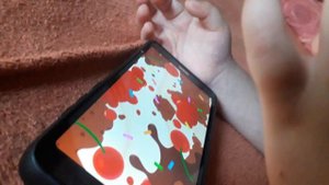 ярик играет в игру планшет для детей 1 часть (планшет )