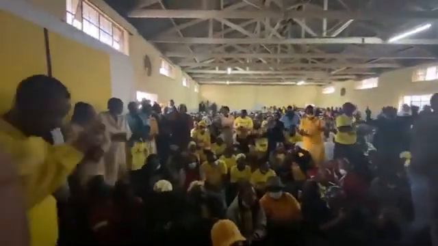 Nelson Chamisa burst into Revolutionary Song - 2023 Yasvika смотреть онлайн