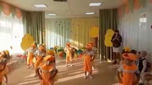 VID 20191015 WA0003 Танец "Рыжик"