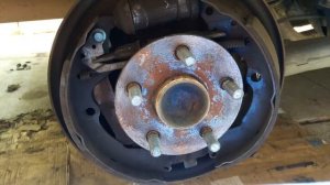 2003 - 2008 Toyota Matrix Rear Drum & Brake Shoe Replacement Part 1