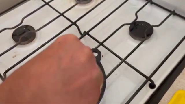 ГОТОВИМ  НА ЧУГУННОЙ СКОВОРОДЕ