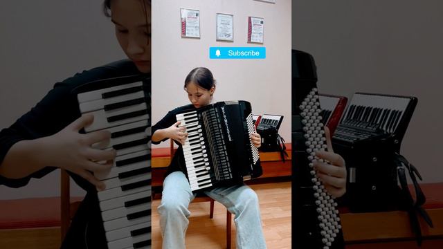 Тремоло мехом на аккордеоне #техника #аккордеон #accordion #ученики #играем