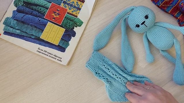 Обзор готовых работ, носки, игрушка #вязаниекрючком #вязаныеноски