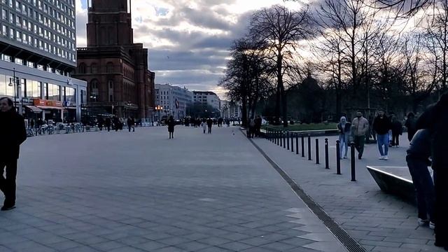 Alexander Platz to Museum Island | Walking Tour | Berlin | Germany смотреть онлайн