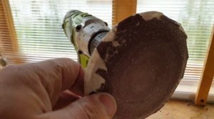 Креплю совёнка из полистоуна под крышу