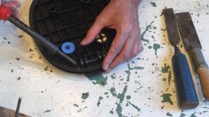 Ремонт лодочного насоса.