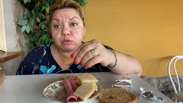 MUKBANG ? КАЛМЫЦКИЙ ЧАЙ ? КОЛБАСА ? СЫР? ХЛЕБ ? / ЖИЗНЬ МОЯ #mukbang#мукбанг смотреть онлайн