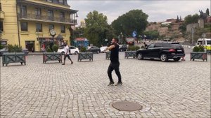 Девушки Танцуют C Кайфом На Улице Шардени В Тбилиси Лезгинка 2022 Street Dance Песня ALISHKA Грузия