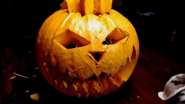 Как вырезать тыкву на Хэллоуин смотреть онлайн