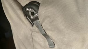 The Spyderco Shaman is Overrated: Knife Review & Comparison by 555 Gear