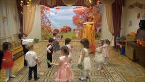 Танец листики дубовые. Танец с листочками.