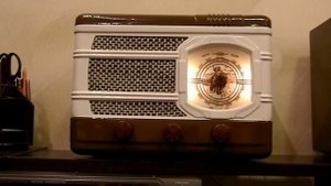 Радиоприемник АРЗ-54.