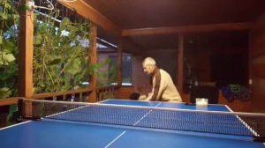 Занятия по настольному теннису. Быстрая подача справа без вращения