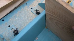 Кормушка для вьетнамских поросят своими руками.