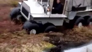 "Странник-08" на травяном ковре лесного озера