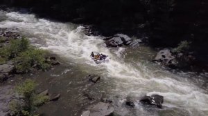 Сплав по бурной реке