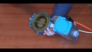 Дисковый затвор для сыпучих и абразивных сред с пневматическим управлением.