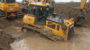 Skills for Psychological Recovery Bulldozer SHANTUI DH17 Stuck In Deep Sand Safety Work