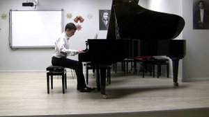 Джангидзе Александр. Э. Григ - "Дорога домой". С. Прокофьев – «Танец рыцарей».