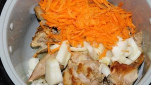 Кролик с картошкой в мультиварке