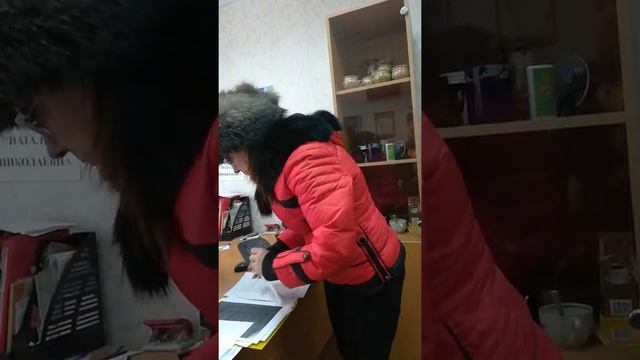 Поход в УФССП смотреть онлайн