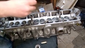 Как установить клапан ГБЦ Audi 100