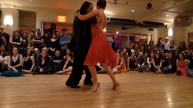 Аргентинское танго - Chicho Frumboli & Juana Sepulveda смотреть онлайн