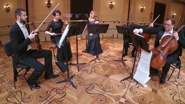 Падающие ноты смотреть онлайн