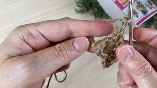 Органайзер-подвес для отрывного КАЛЕНДАРЯ из ДЖУТА крючком. смотреть онлайн