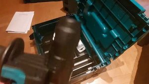 Makita HR2631FTJ   AVT