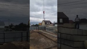 Монтаж фундаментных блоков