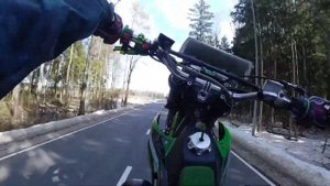 Открыл сезон | стант | ПОЛИЦИЯ | Regulmoto zr 250 | ванхенд