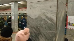 На рязанском проспекте человек упал на рельсы