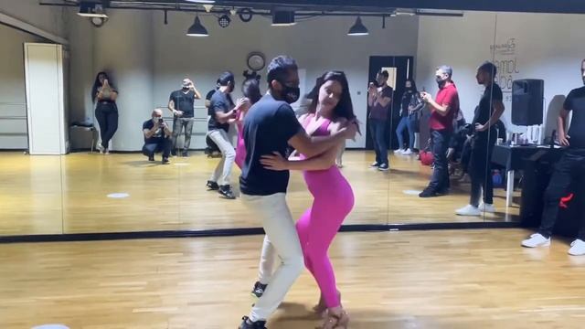 Reik - Maldita Despedida - bachata dubai dance | Saj Y Emi ? смотреть онлайн