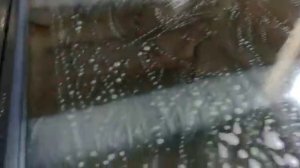 Герметизация стеклопакетов в деревянных окнах в наружной стороны.