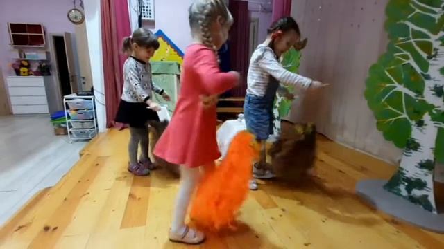 Занятие с детьми. Театр 