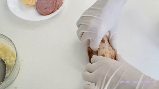 Если осталась пюрешка/Ленивые пирожки из лаваша в духовке