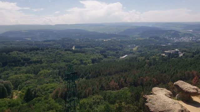 Вид с горы "Красное солнышко" в Кисловодском парке смотреть онлайн