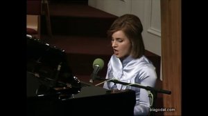 Едва в степи проснулось утро..